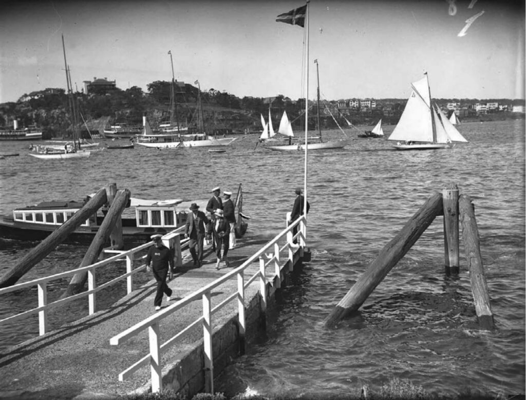 Sydney Amateurs Sailing Club A43 Circa 1920's